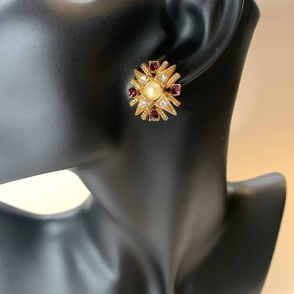 Jewelry - Vintage faux gold, amethyst, pearl and rhinestone earrings